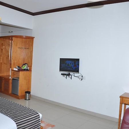Dass Suites,Domlur Bangalore Ngoại thất bức ảnh