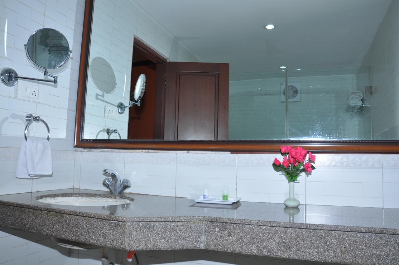 Dass Suites,Domlur Bangalore Ngoại thất bức ảnh